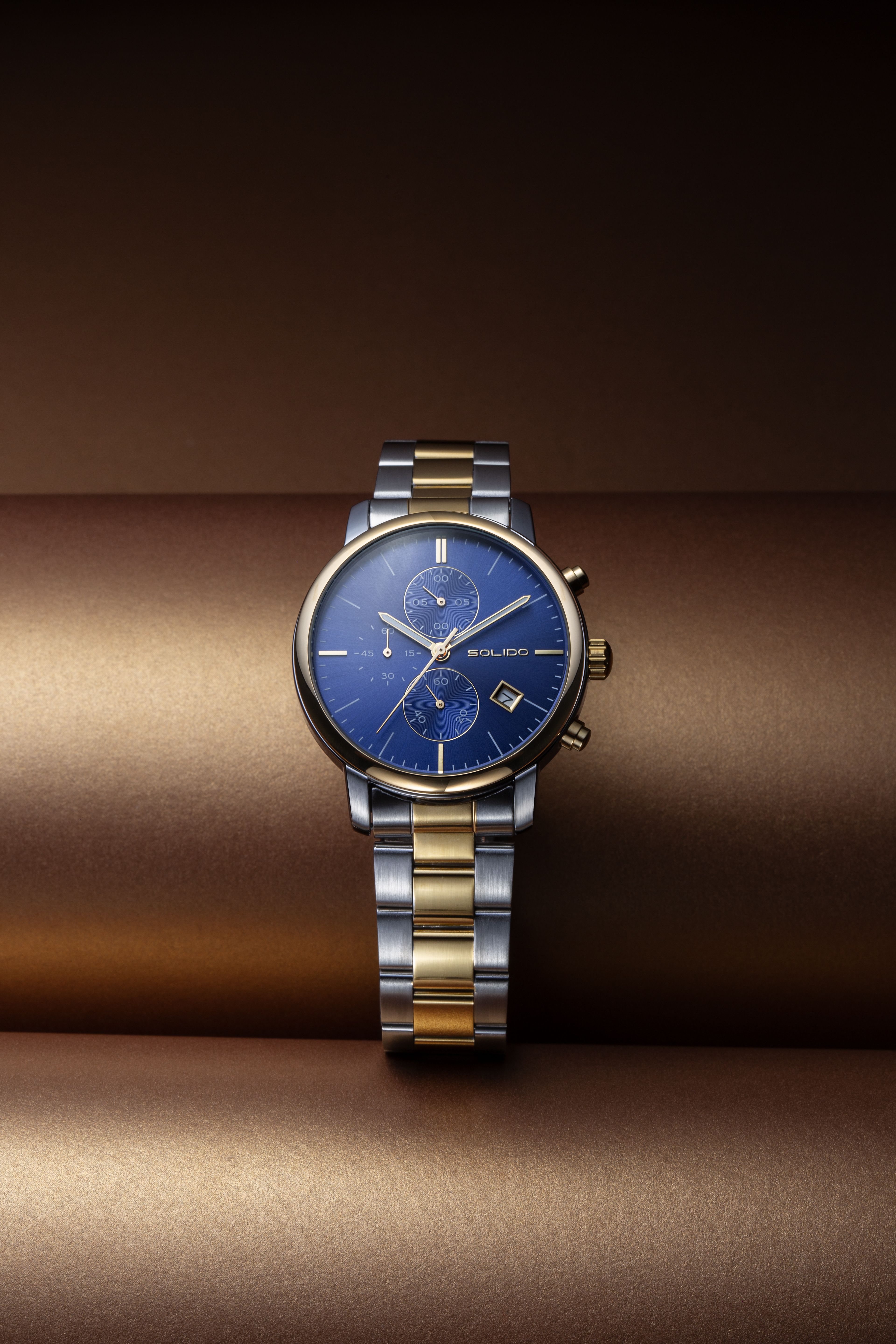 Luxury Chronograph Watch Product Photography Prompt