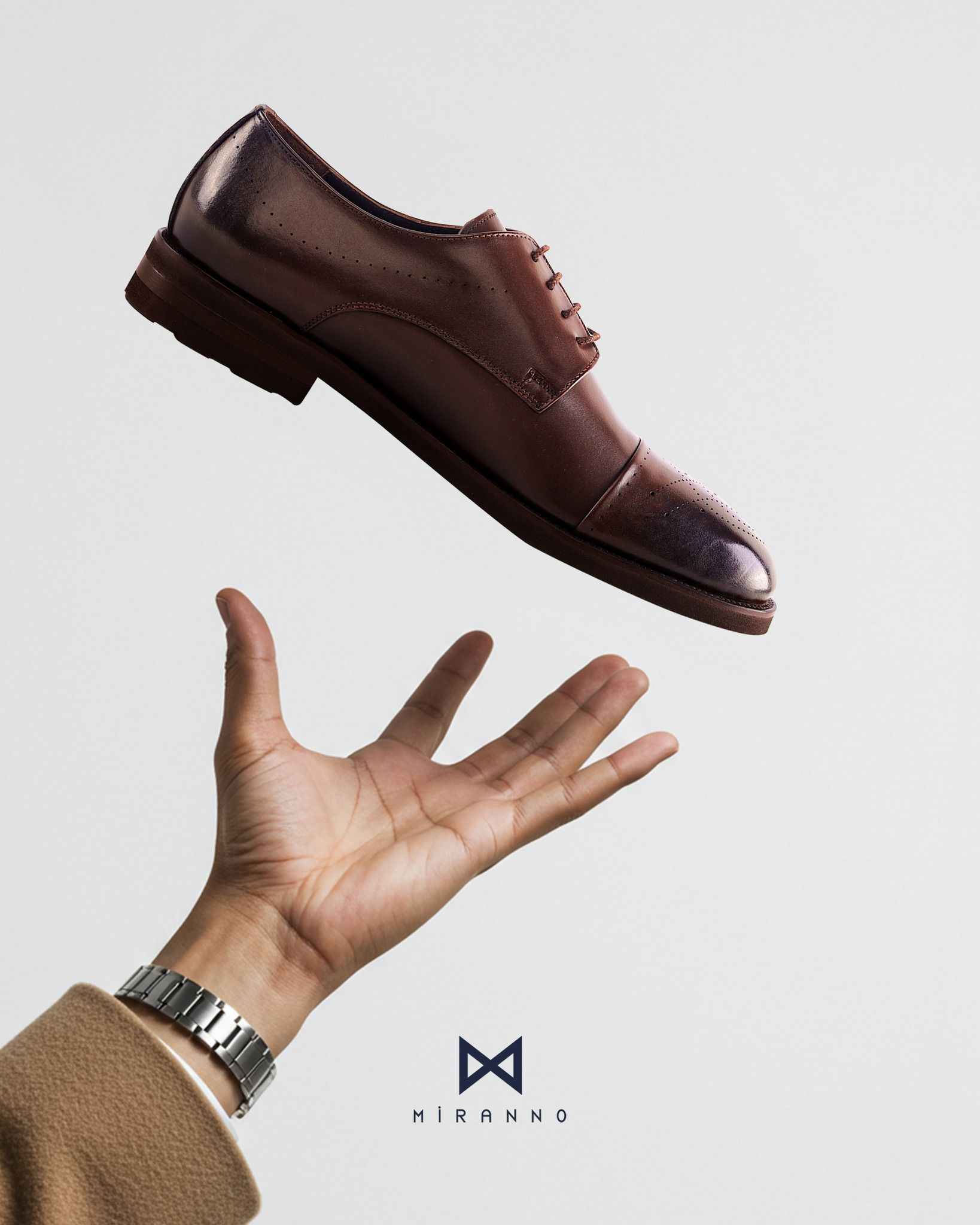 Brown Leather Derby Shoe Product Photography Prompt