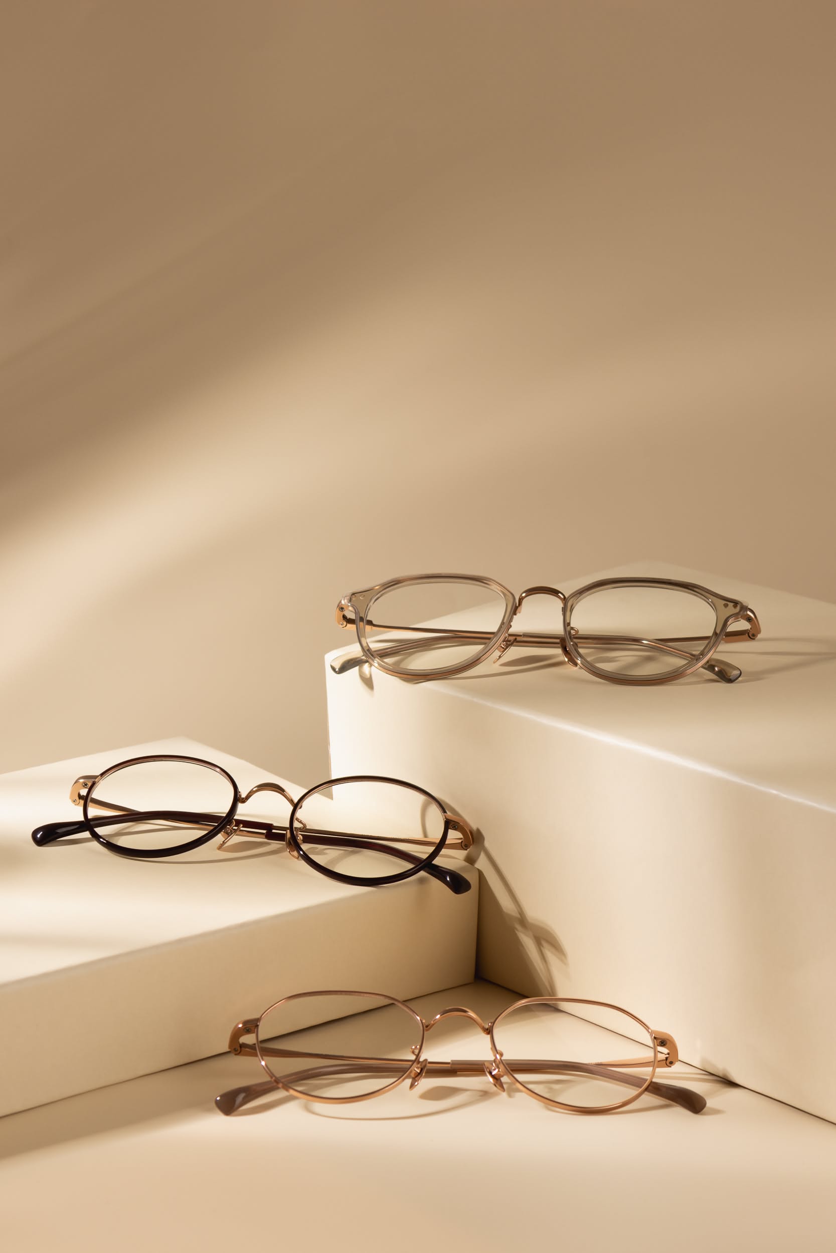 Minimal Eyewear Display Product Photography Prompt