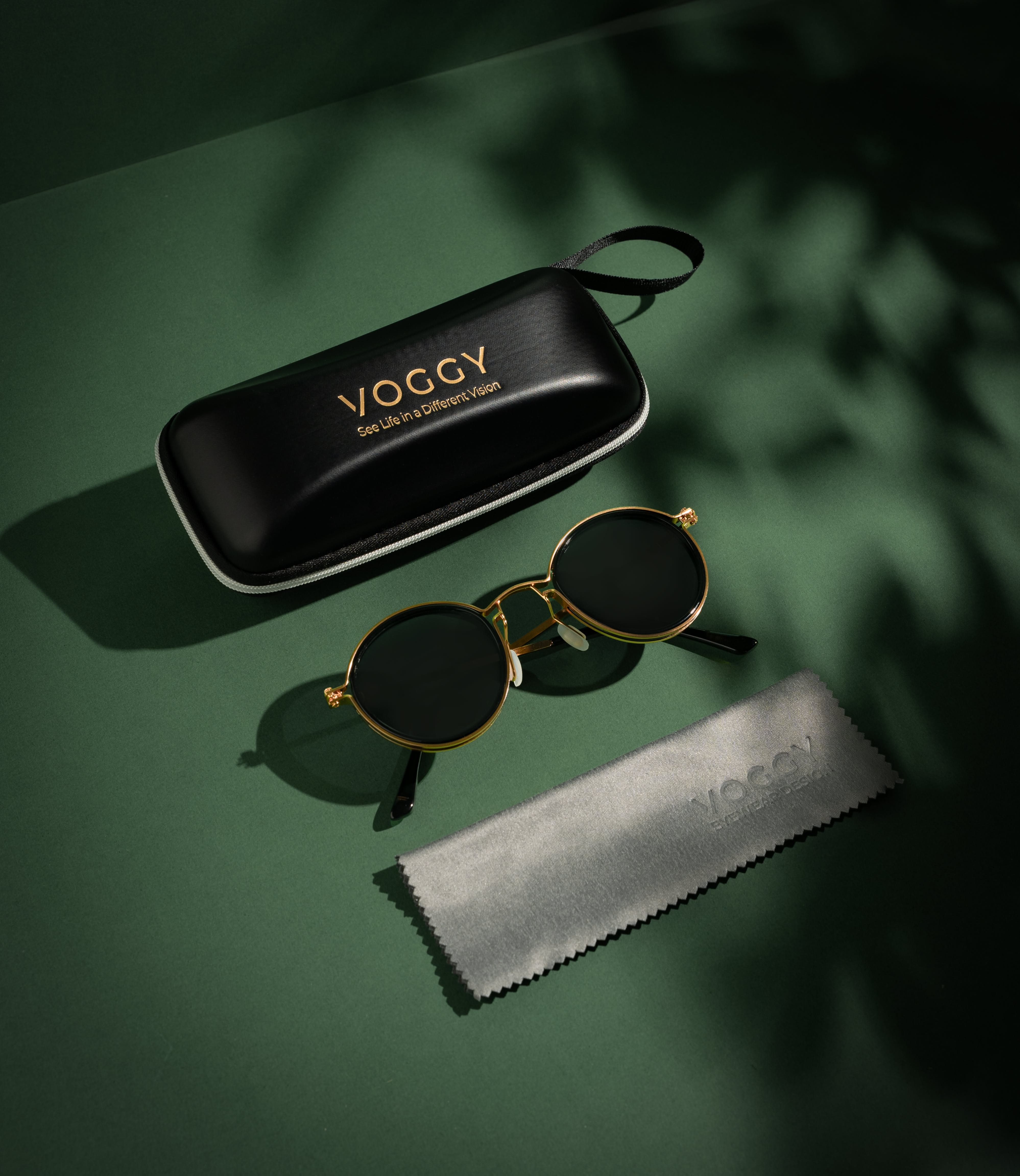 Eyewear Set Product Photography Prompt
