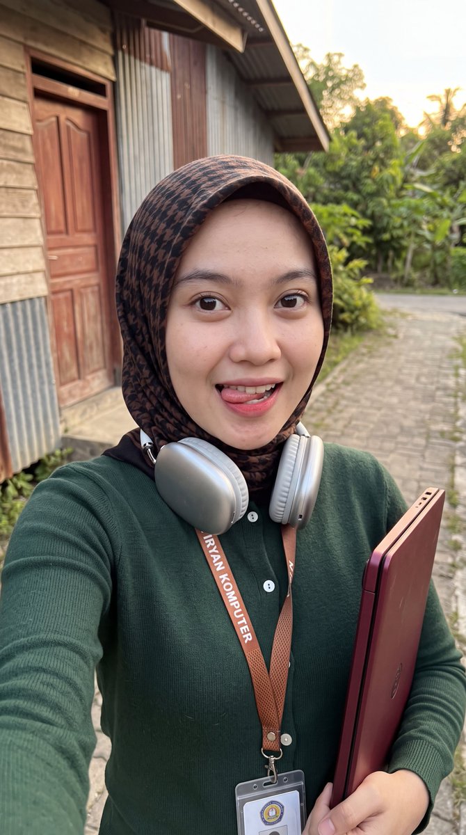 Casual Hijab Selfie Portrait